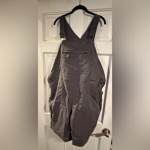 Duluth Trading Co Women’s Gray Overalls